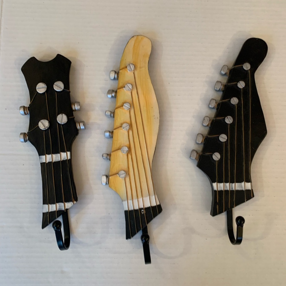 3D Electric Guitar Bass Headstock Image Metal Wall Mount Hook Hanger Decor